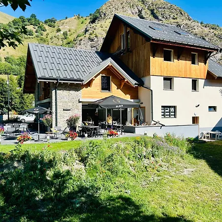 Chalet Le Strato 8 Apartment Valloire